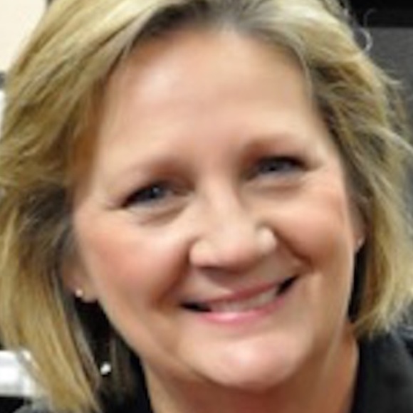 Meet your Posher, Tina - Picture 1 of 1